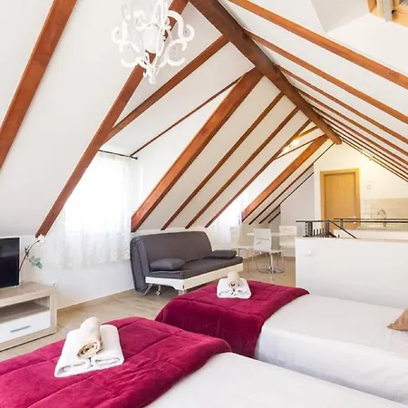 Peruzovic 2 Penzion Split