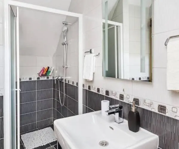 Peruzovic 2 بيت ضيافة سبليت