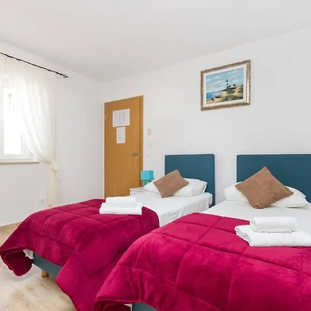 Peruzovic 2 Pensionat 3*