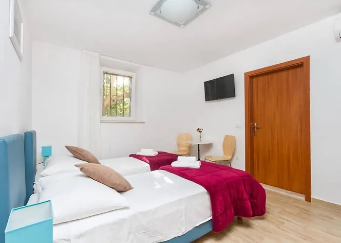 Peruzovic 2 Vendégház 3*